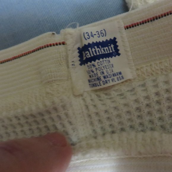 HEALTH KNIT LONG UNDERWEAR SET PANTS 34-36 AND TOP IS 38-40 - Picture 3 of 4